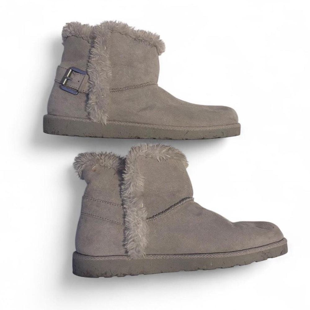 Woman’s Gray Faux Fur Ankle Boots/Slippers